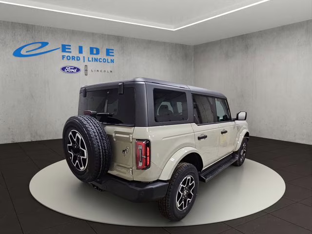 2026 Desert Sand Ford Bronco Outer Banks 4X4 SUV