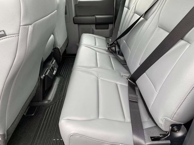 2026 Oxford White Ford Super Duty F-250 SRW XL RWD Truck