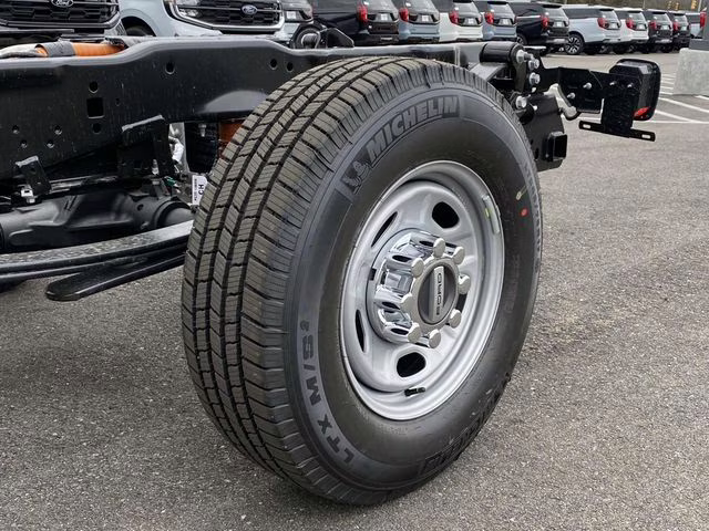 2026 Oxford White Ford Super Duty F-250 SRW XL RWD Truck