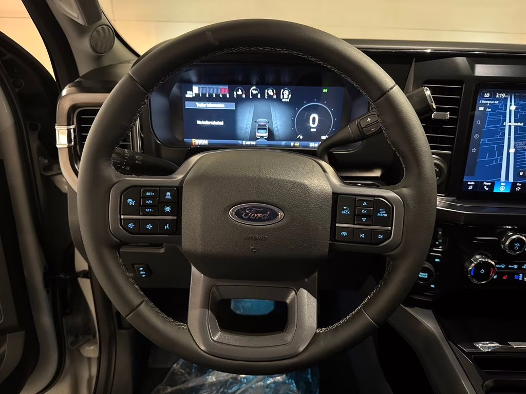 2026 Avalanche Ford Super Duty F-350 SRW Lariat 4X4 Truck