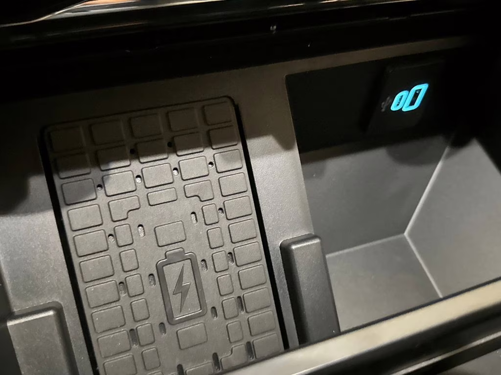 2026 Avalanche Ford Super Duty F-350 SRW Lariat 4X4 Truck