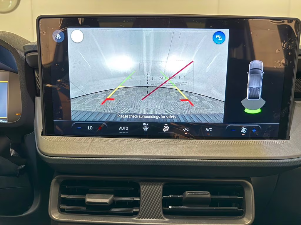 2026 Oxford White Ford Maverick XL AWD Truck