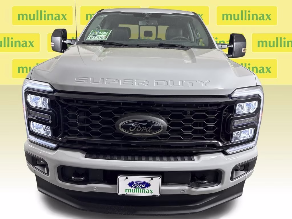 2026 Avalanche Ford Super Duty F-350 SRW Lariat 4X4 Truck