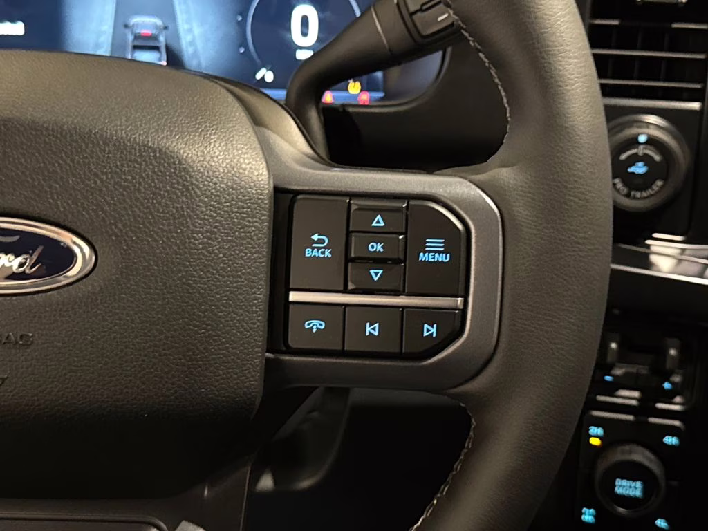 2026 Avalanche Ford Super Duty F-350 SRW Lariat 4X4 Truck