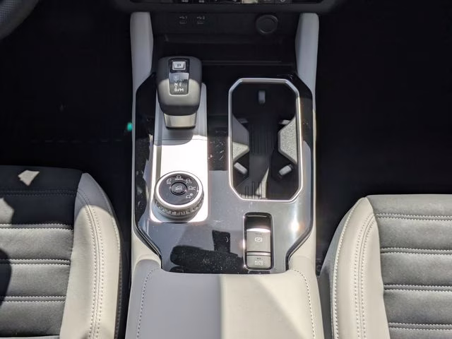 2026 Moonstone Gray Metallic Mitsubishi Outlander SE FWD SUV