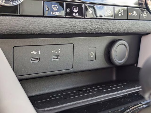 2026 Moonstone Gray Metallic Mitsubishi Outlander SE FWD SUV