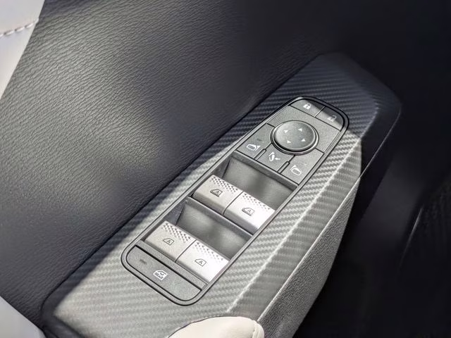 2026 Moonstone Gray Metallic Mitsubishi Outlander SE FWD SUV