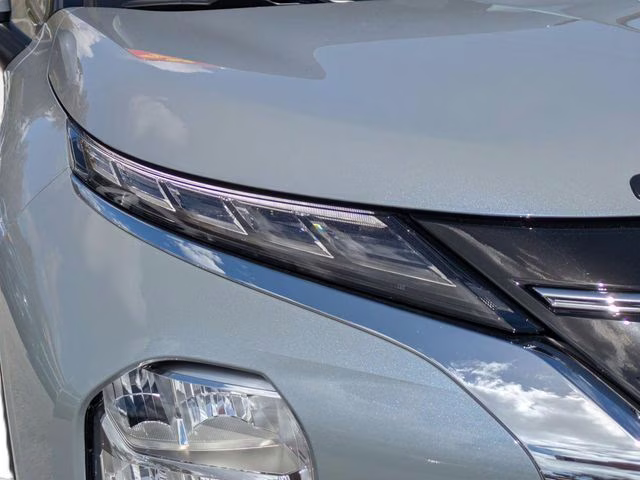 2026 Moonstone Gray Metallic Mitsubishi Outlander SE FWD SUV