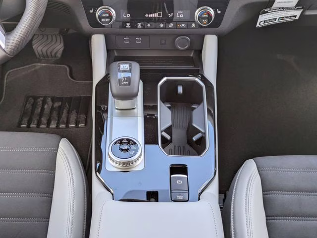 2026 Moonstone Gray Metallic Mitsubishi Outlander SE FWD SUV