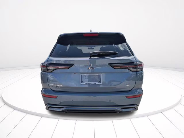 2026 Moonstone Gray Metallic Mitsubishi Outlander SE FWD SUV