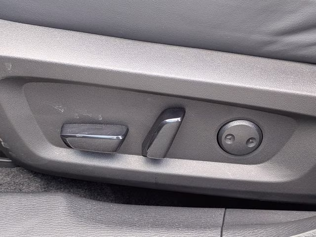 2026 Moonstone Gray Metallic Mitsubishi Outlander SE FWD SUV