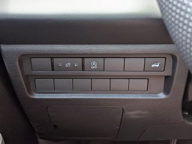 2026 Moonstone Gray Metallic Mitsubishi Outlander SE FWD SUV