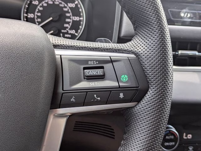 2026 Moonstone Gray Metallic Mitsubishi Outlander SE FWD SUV