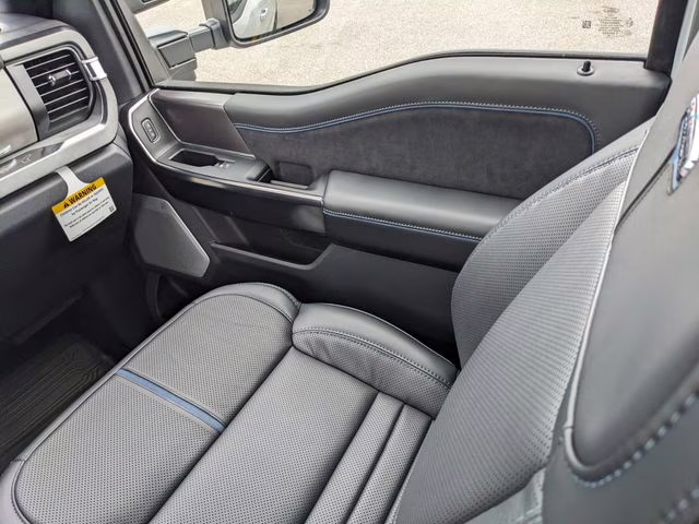 2026 Avalanche Ford Super Duty F-250 SRW Platinum 4X4 Truck