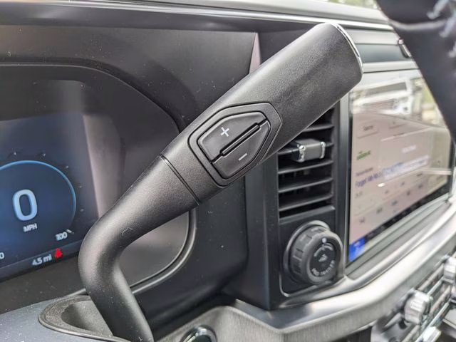 2026 Star White Metallic Tri-Coat Ford Super Duty F-250 SRW Platinum 4X4 Truck