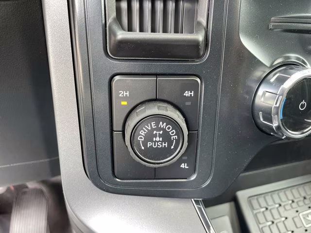 2026 Avalanche Ford F-150 XLT 4X4 Truck