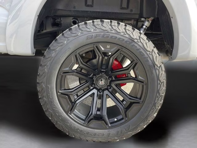 2026 Avalanche Ford F-150 XLT 4X4 Truck