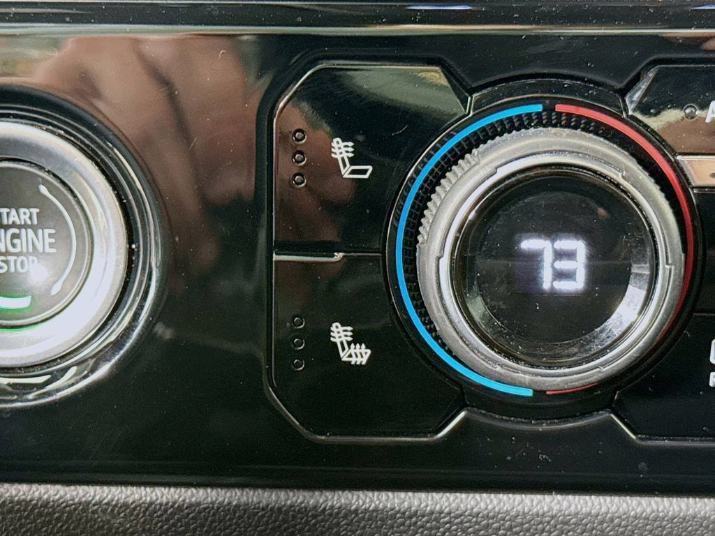 2024 Summit White Chevrolet Silverado 1500 LT 4X4 Truck