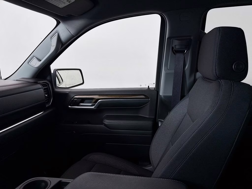 2024 Summit White Chevrolet Silverado 1500 LT 4X4 Truck