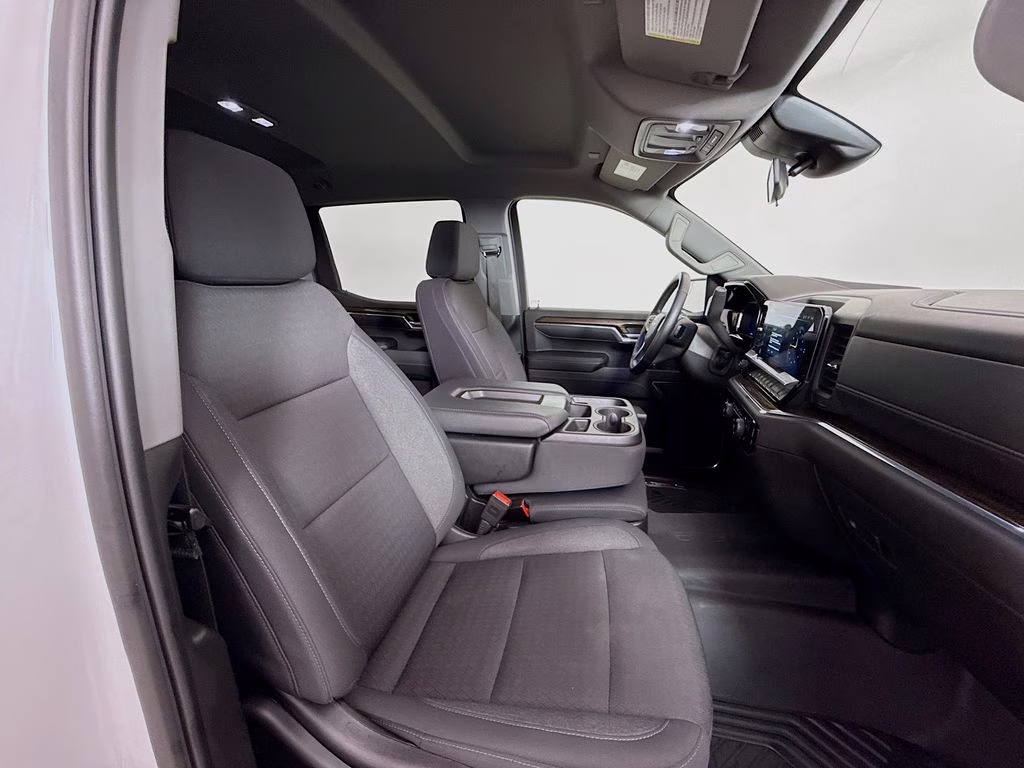 2024 Summit White Chevrolet Silverado 1500 LT 4X4 Truck