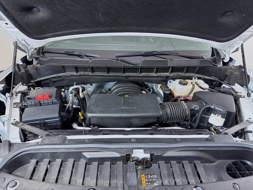 2024 Summit White Chevrolet Silverado 1500 LT 4X4 Truck