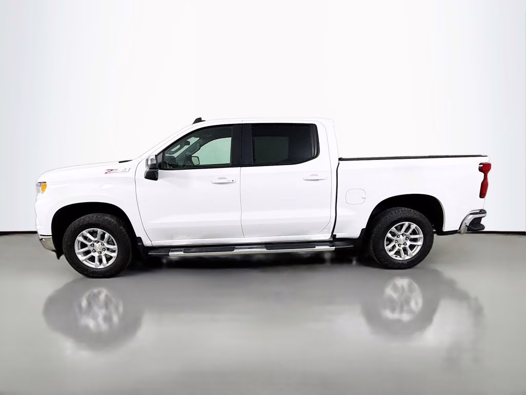 2024 Summit White Chevrolet Silverado 1500 LT 4X4 Truck