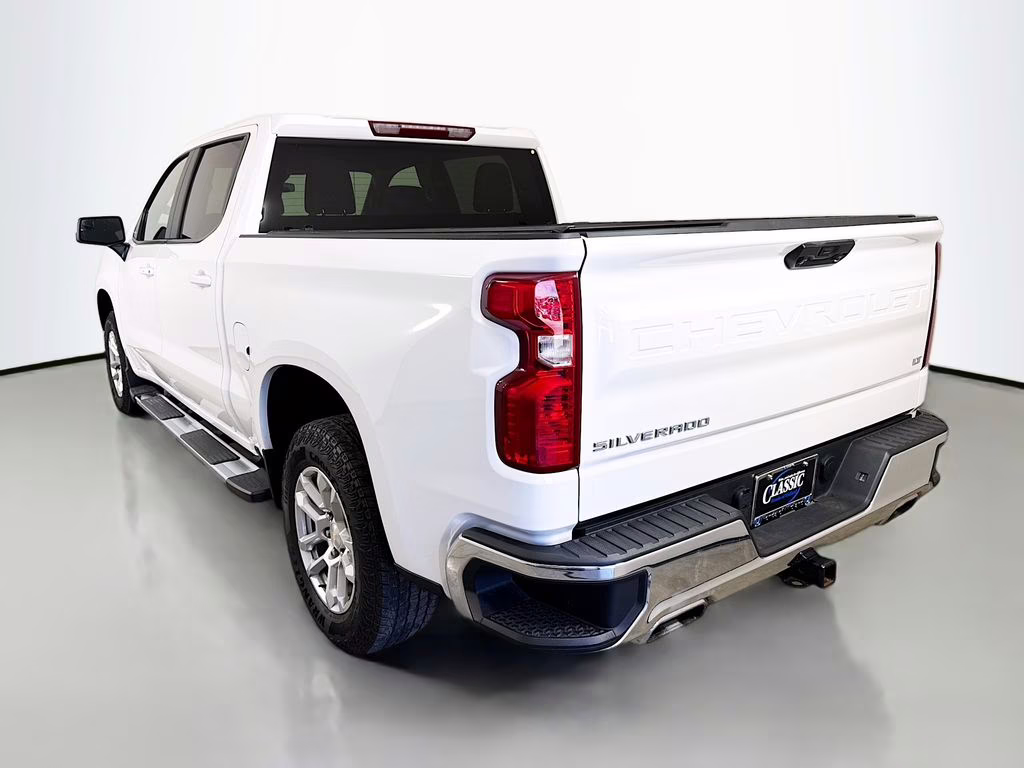 2024 Summit White Chevrolet Silverado 1500 LT 4X4 Truck