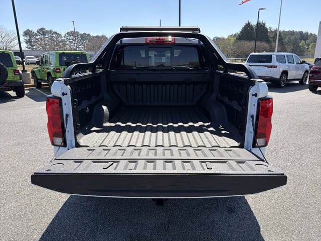 2025 Summit White Chevrolet Colorado 4WD Trail Boss 4X4 Truck