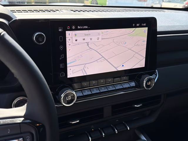 2025 Summit White Chevrolet Colorado 4WD Trail Boss 4X4 Truck