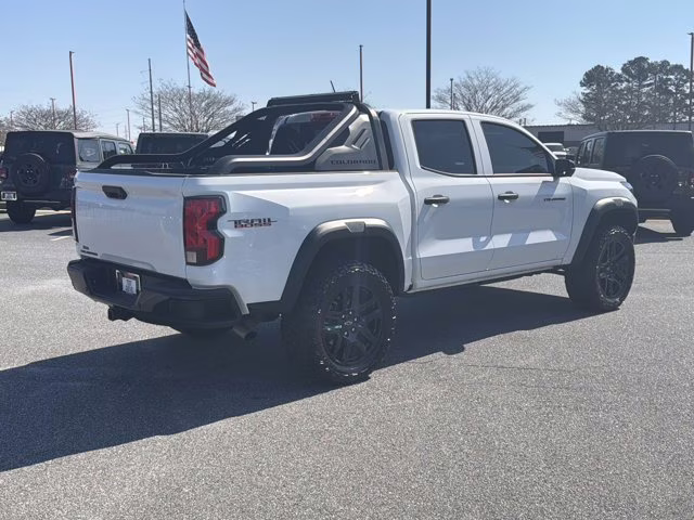 2025 Summit White Chevrolet Colorado 4WD Trail Boss 4X4 Truck