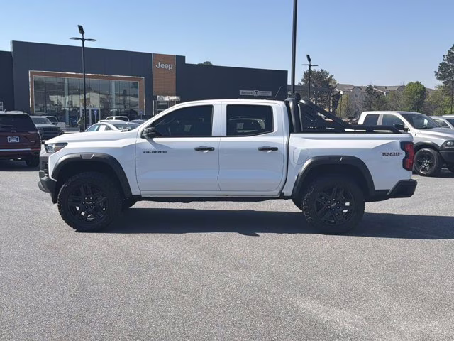 2025 Summit White Chevrolet Colorado 4WD Trail Boss 4X4 Truck