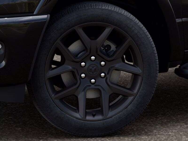 2026 Diamond Black Crystal Pearl Coat Ram 1500 1500 Laramie Crew Cab 4x4 5'7' Box 4X4 Truck