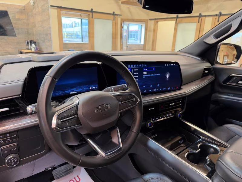 2025 Chevrolet Tahoe Z71 Sport Utility 4D 4X4