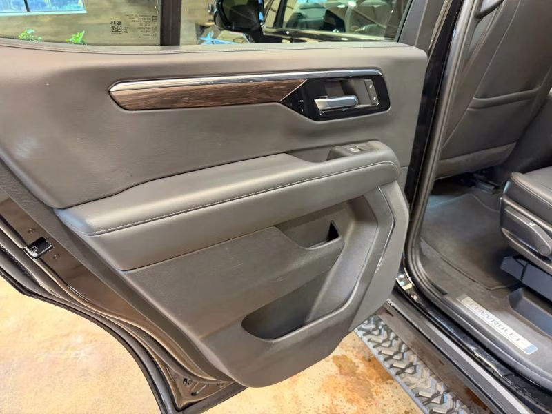 2025 Chevrolet Tahoe Z71 Sport Utility 4D 4X4
