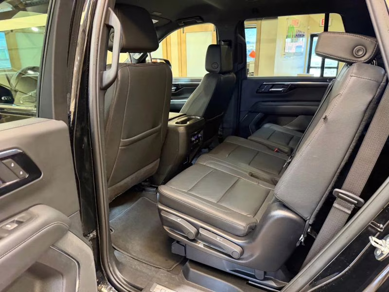 2025 Chevrolet Tahoe Z71 Sport Utility 4D 4X4