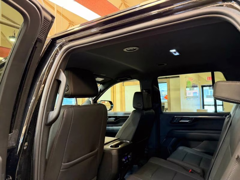 2025 Chevrolet Tahoe Z71 Sport Utility 4D 4X4