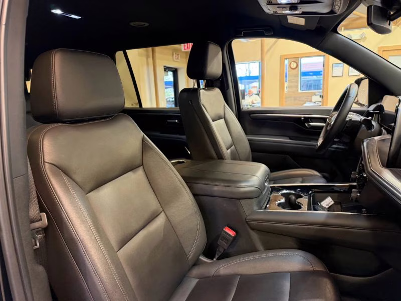 2025 Chevrolet Tahoe Z71 Sport Utility 4D 4X4