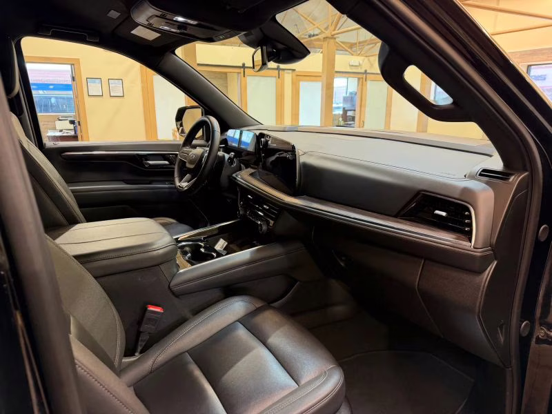 2025 Chevrolet Tahoe Z71 Sport Utility 4D 4X4