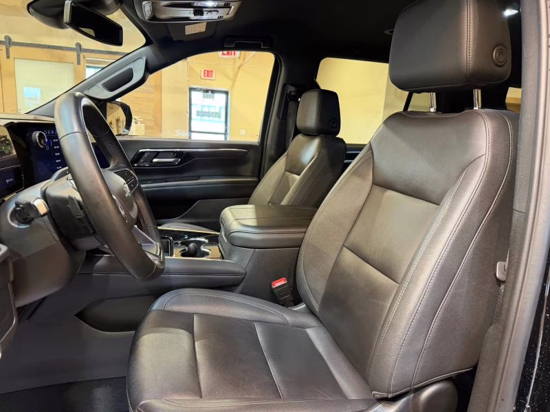 2025 Chevrolet Tahoe Z71 Sport Utility 4D 4X4