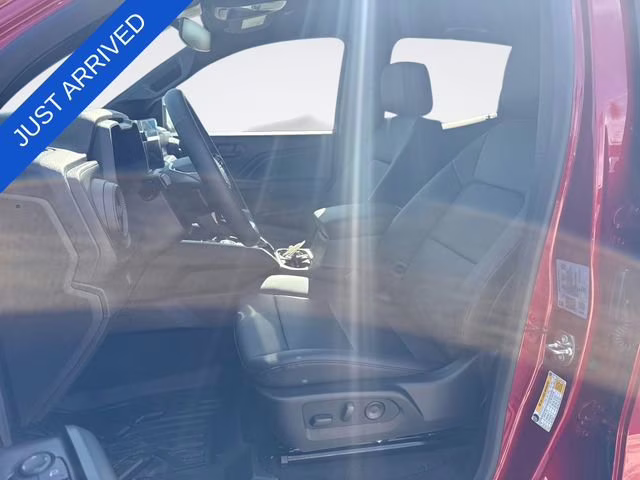 2026 Radiant Red Tintcoat Chevrolet Colorado Trail Boss 4X4 Truck