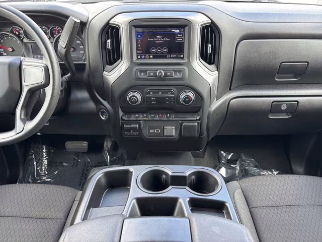 2024 Summit White Chevrolet Silverado 1500 Custom 4X4 Truck