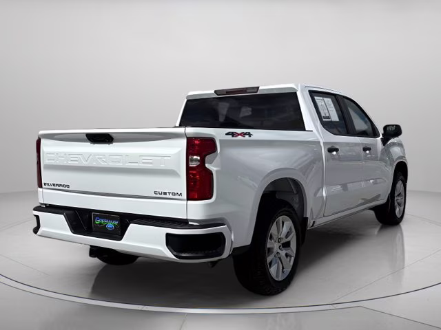 2024 Summit White Chevrolet Silverado 1500 Custom 4X4 Truck