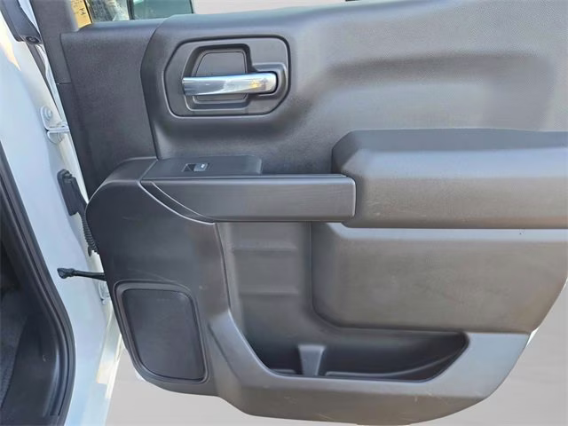 2024 Summit White Chevrolet Silverado 1500 Custom 4X4 Truck