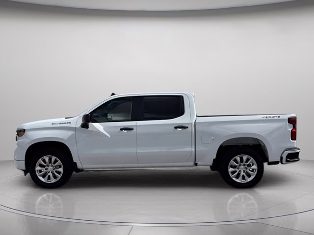 2024 Summit White Chevrolet Silverado 1500 Custom 4X4 Truck