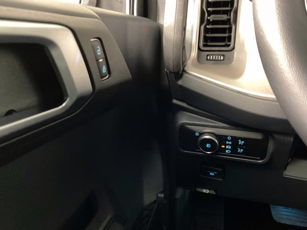 2026 Avalanche Ford Bronco Outer Banks 4X4 SUV