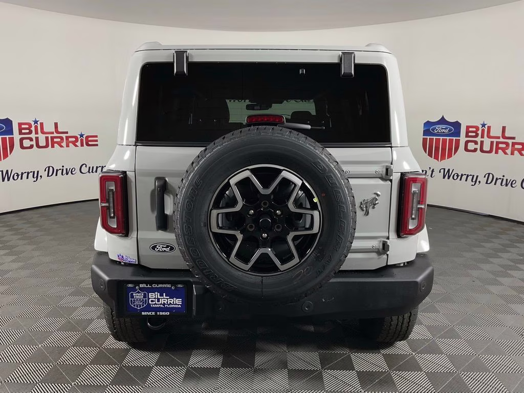 2026 Avalanche Ford Bronco Outer Banks 4X4 SUV