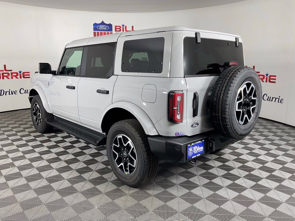 2026 Avalanche Ford Bronco Outer Banks 4X4 SUV