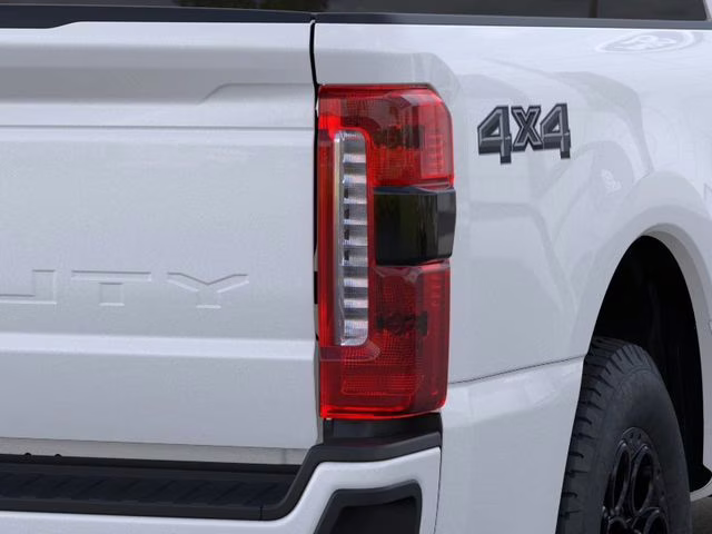 2026 Star White Metallic Tri-Coat Ford Super Duty F-250 SRW Lariat 4X4 Truck
