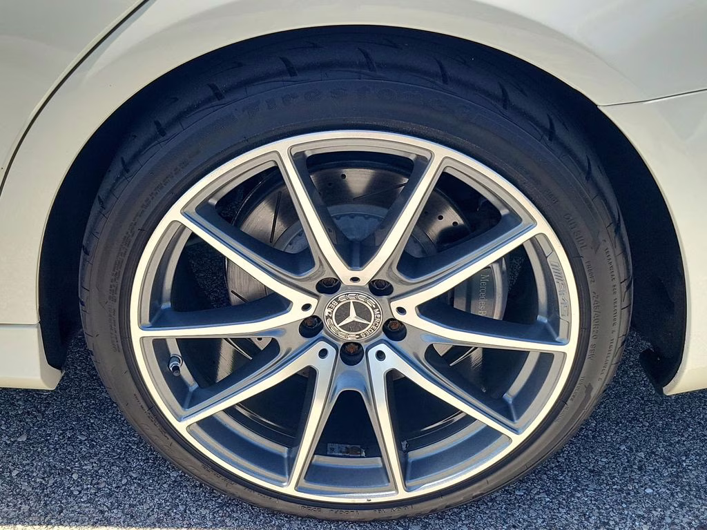 2019 designo Diamond White Metallic Mercedes-Benz S-Class S 560 RWD Sedan