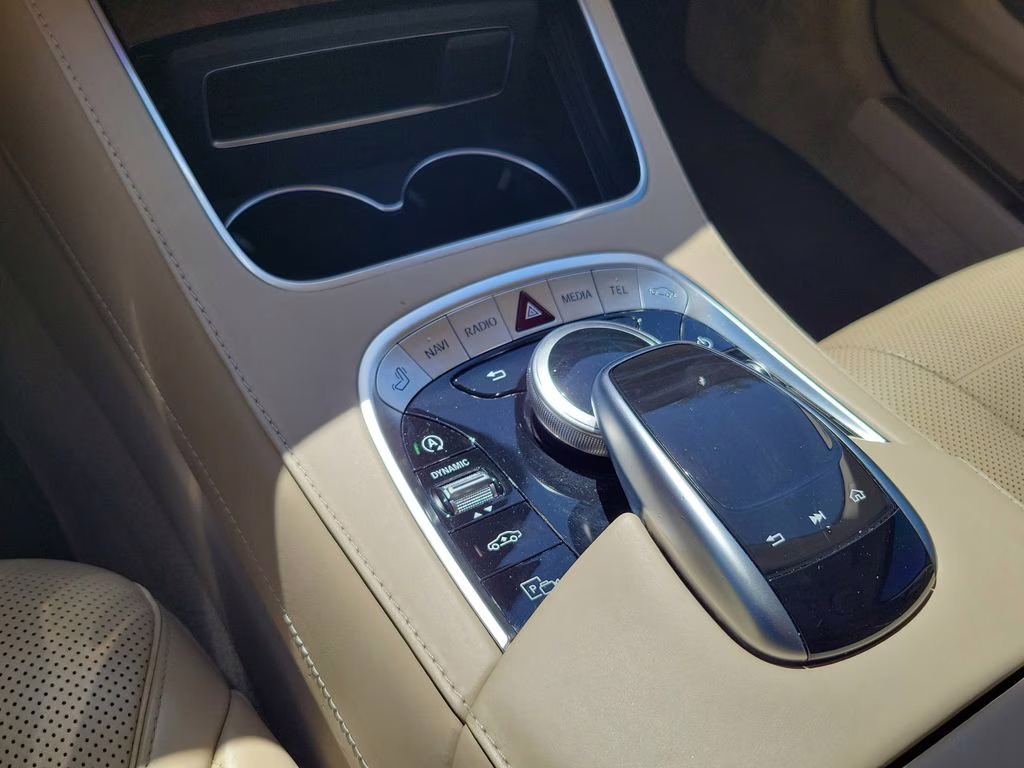 2019 designo Diamond White Metallic Mercedes-Benz S-Class S 560 RWD Sedan